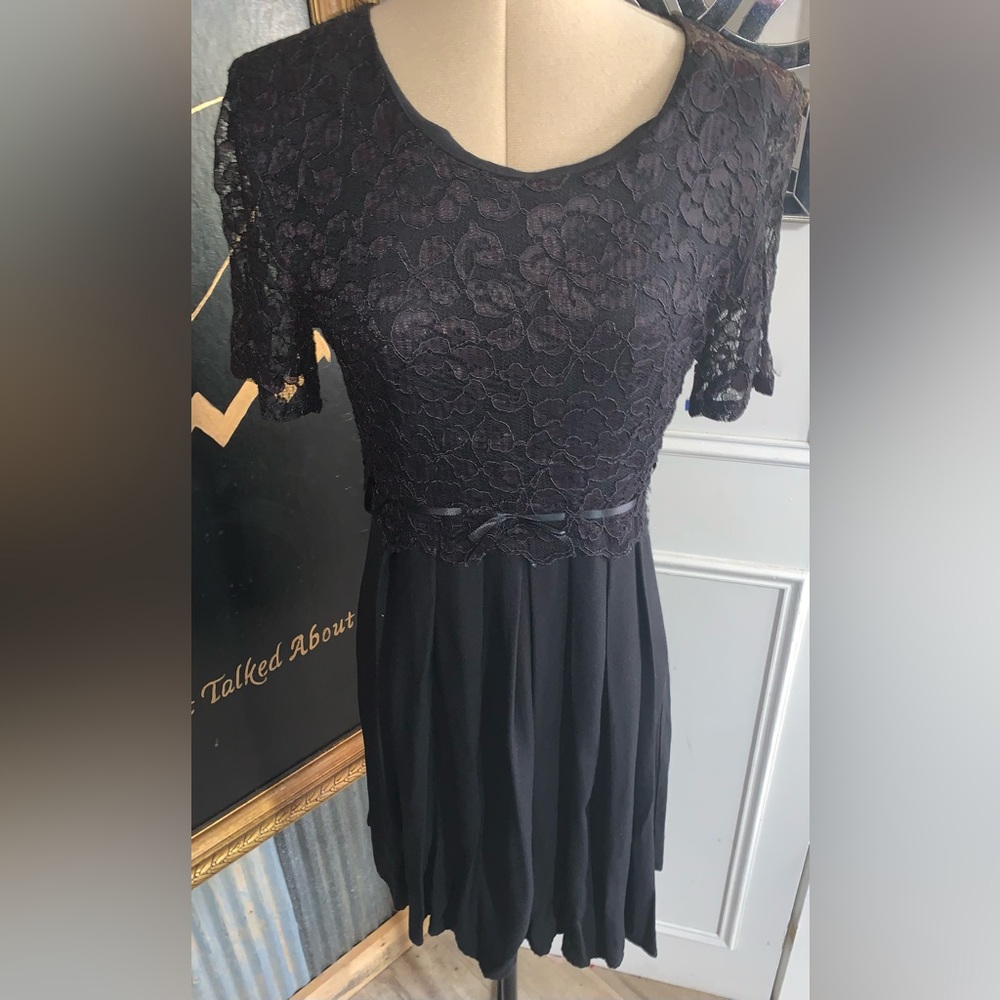 CDC DRESS - Picture 2 of 3